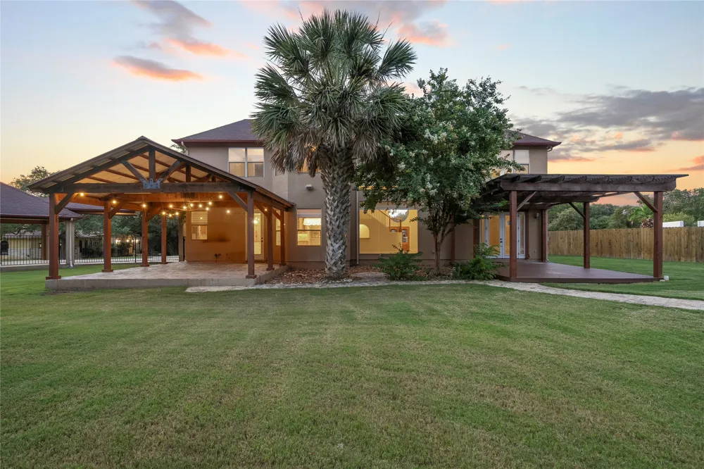 17 Horseshoe Court New Braunfels, TX 78132