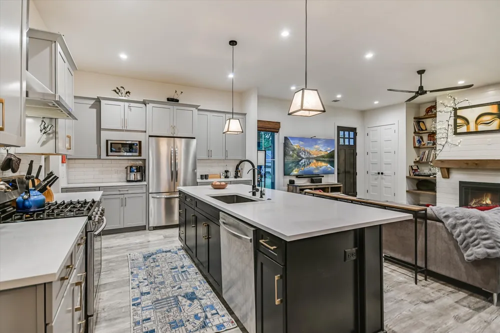 411 Whitetail Drive Manchaca, TX 78652