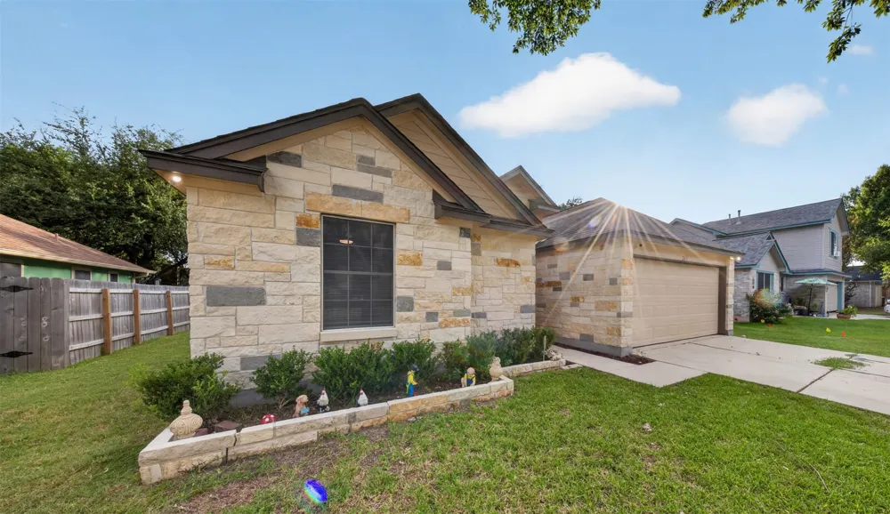 241 Brian Lane Kyle, TX 78640
