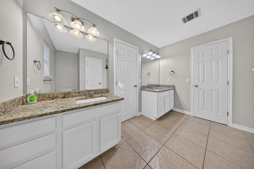241 Brian Lane Kyle, TX 78640