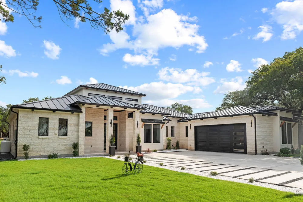 226 Bobby Clark Drive Canyon Lake, TX 78133