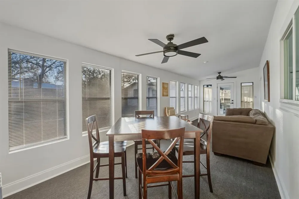 2107 Lewood Circle Austin, TX 78745