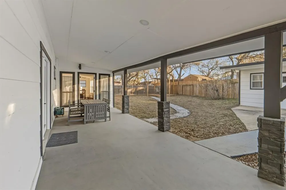 2107 Lewood Circle Austin, TX 78745