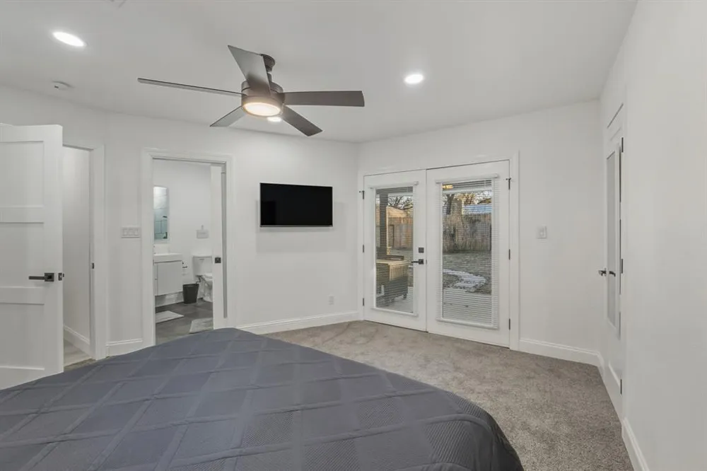 2107 Lewood Circle Austin, TX 78745