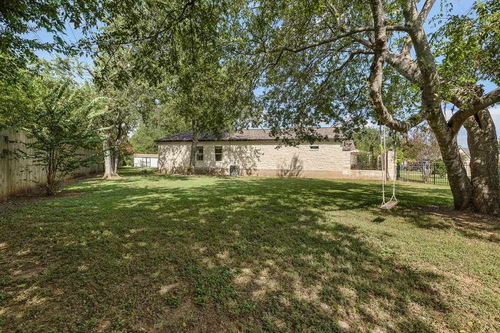 11808 Arnold Lane Austin, TX 78748