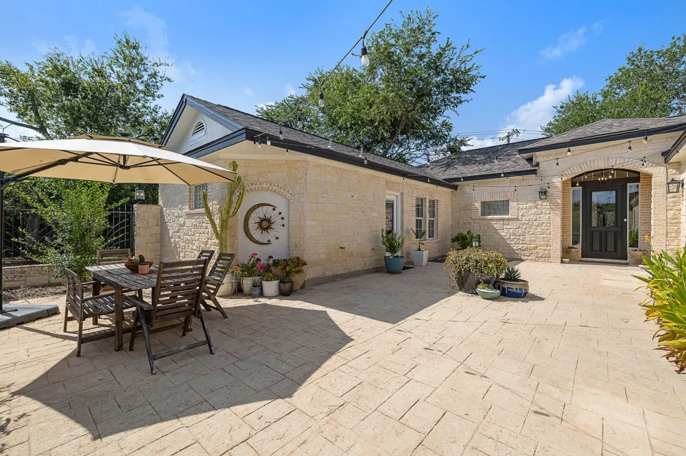 11808 Arnold Lane Austin, TX 78748