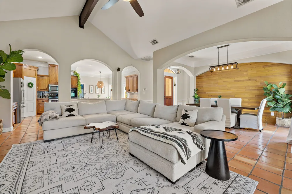 11808 Arnold Lane Austin, TX 78748