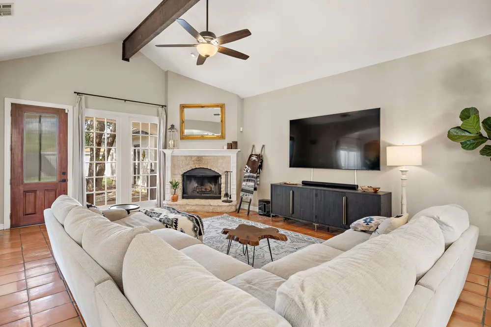11808 Arnold Lane Austin, TX 78748