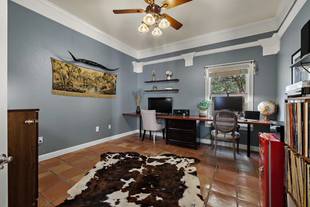 11808 Arnold Lane Austin, TX 78748