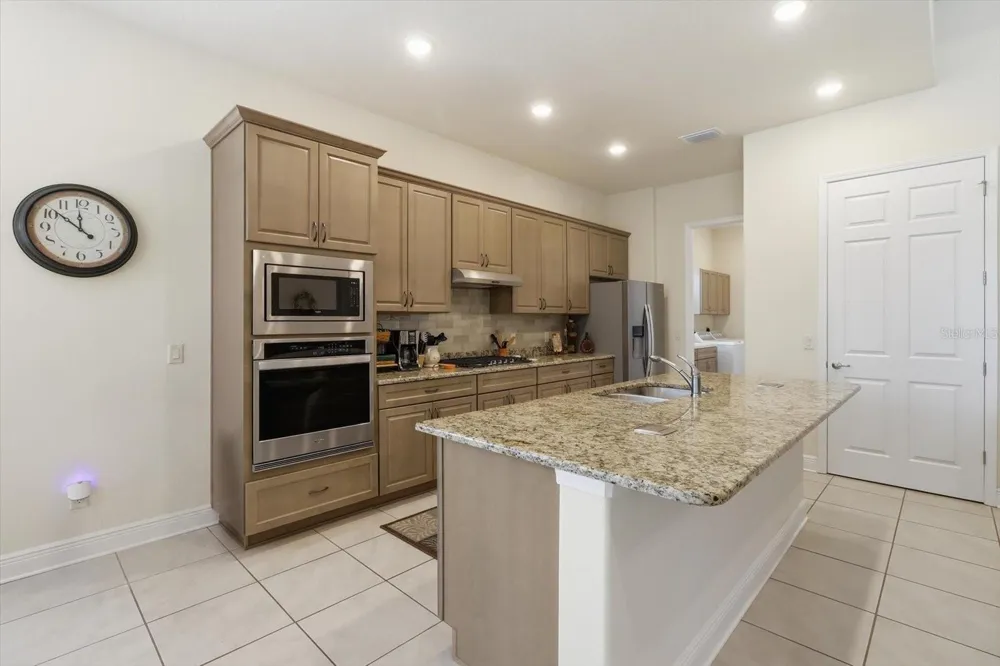 1800 ROSE HUE PATH Hernando, FL 34442
