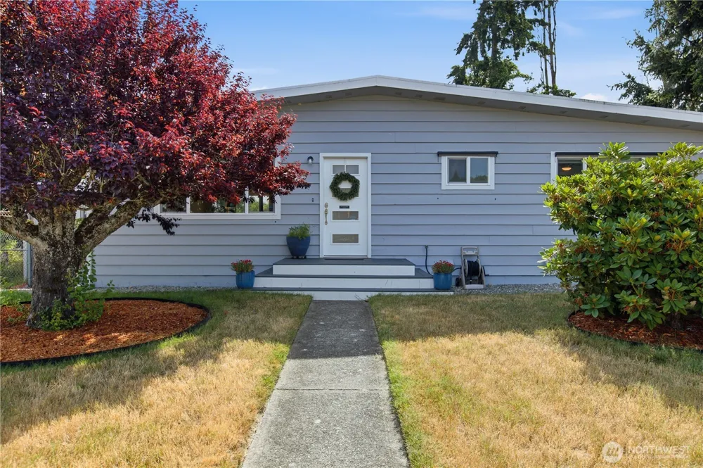 16418 125th Avenue SE Renton, WA 98058