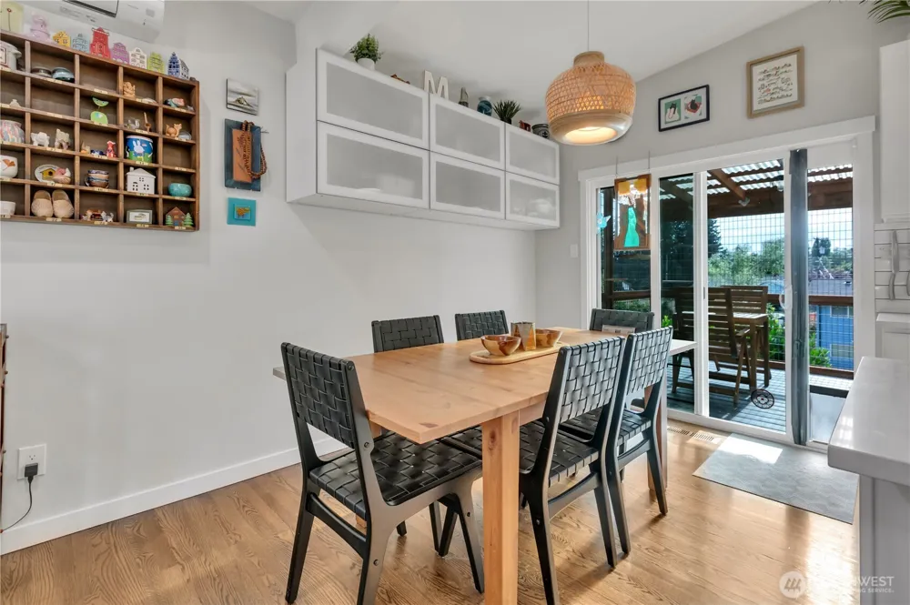 16418 125th Avenue SE Renton, WA 98058