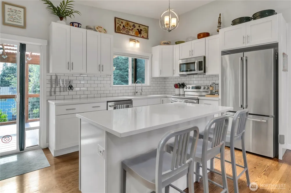 16418 125th Avenue SE Renton, WA 98058