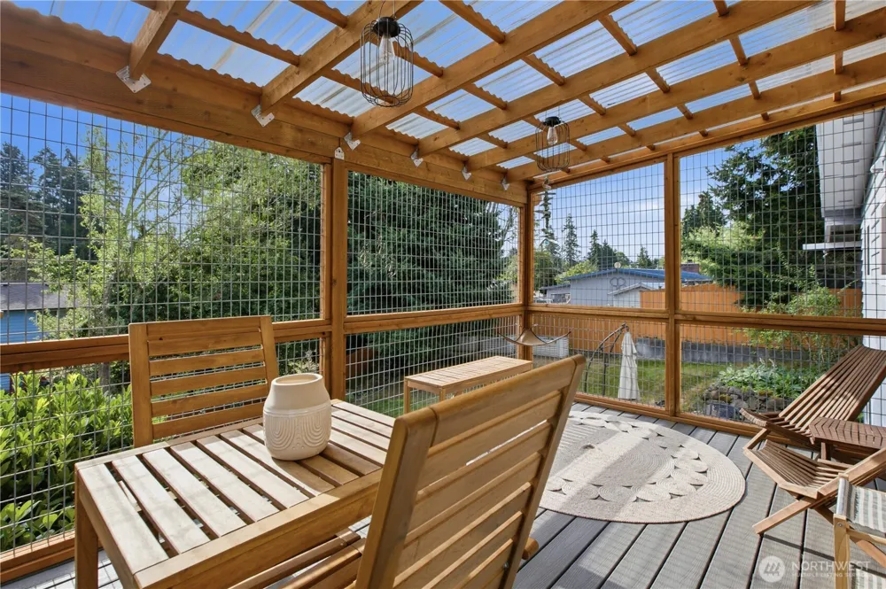 16418 125th Avenue SE Renton, WA 98058