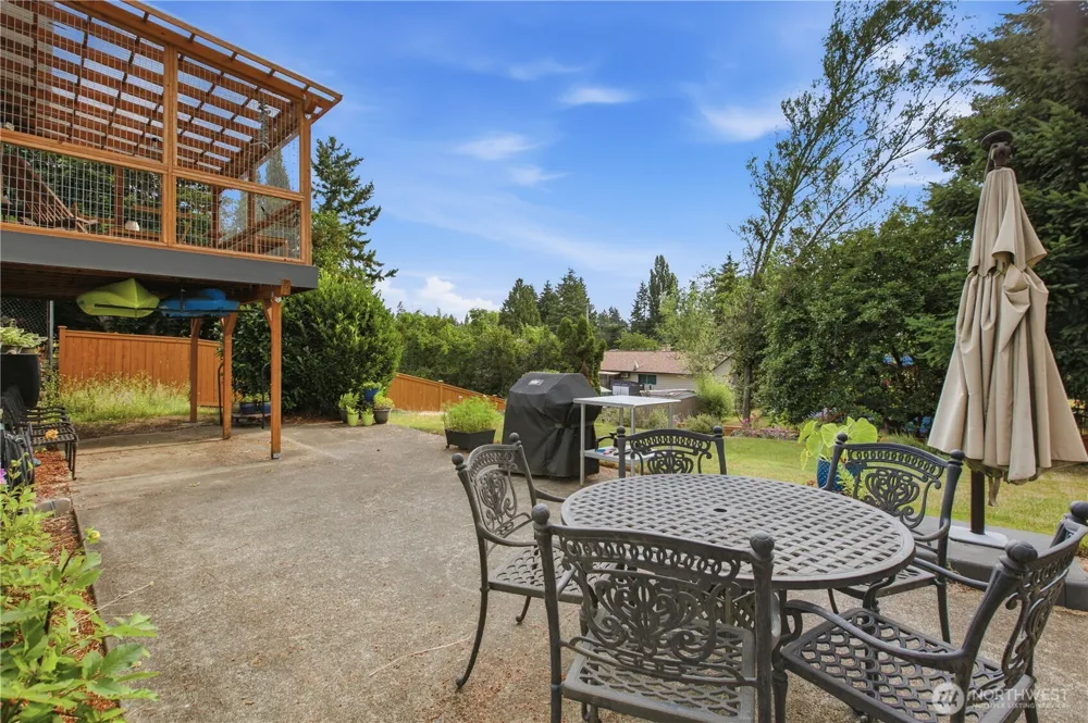 16418 125th Avenue SE Renton, WA 98058