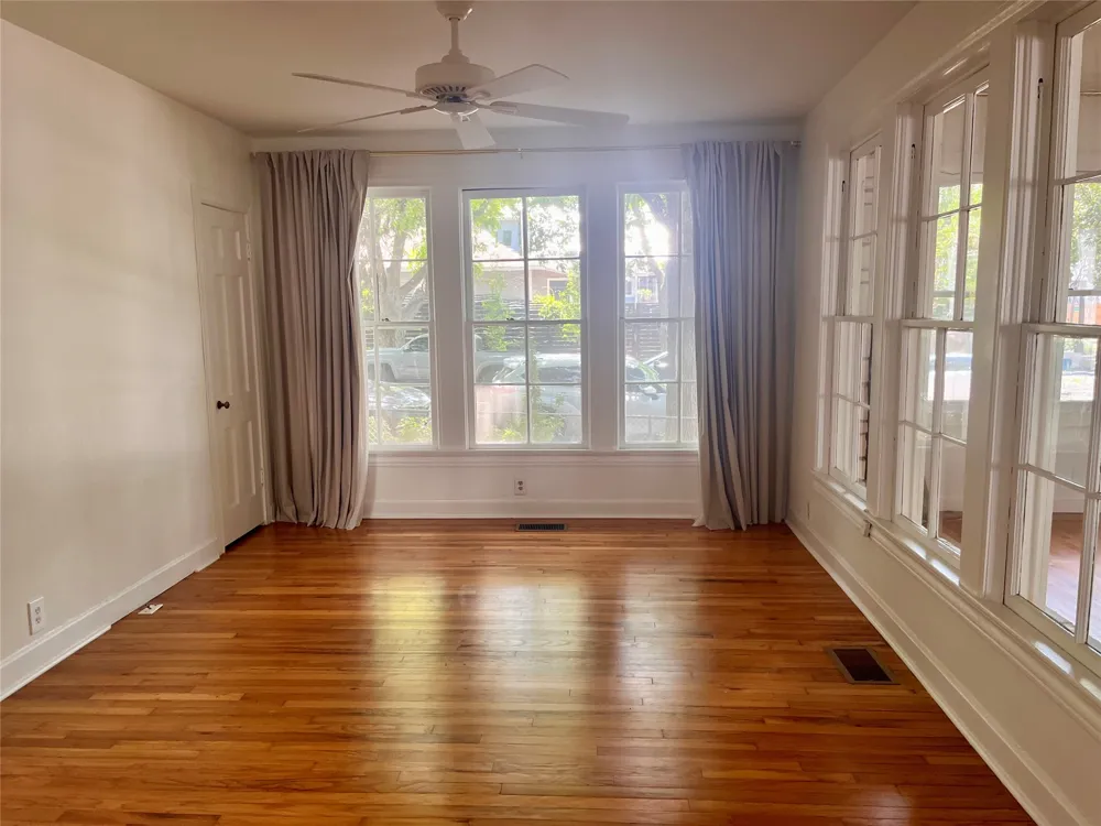 1610 Eva Street Austin, TX 78704