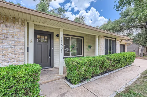 11601 Quarter Horse Trail