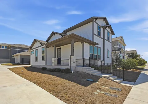 8401 Orizzonte Street