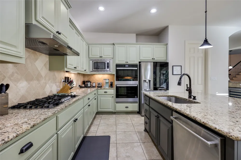 321 Angus Drive Cedar Park, TX 78613