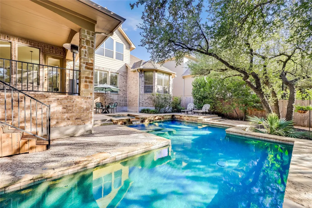 321 Angus Drive Cedar Park, TX 78613