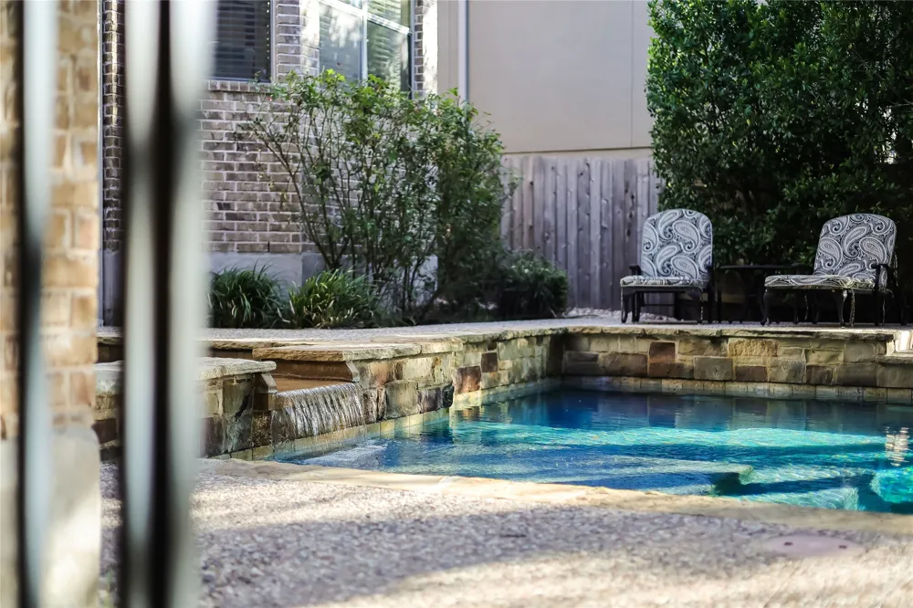 321 Angus Drive Cedar Park, TX 78613