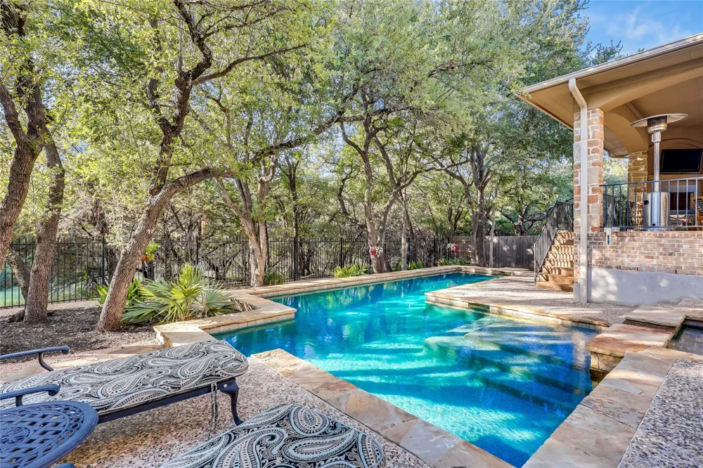 321 Angus Drive Cedar Park, TX 78613