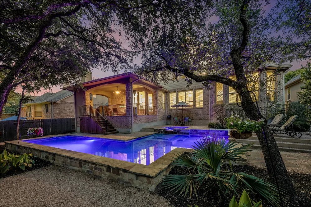321 Angus Drive Cedar Park, TX 78613