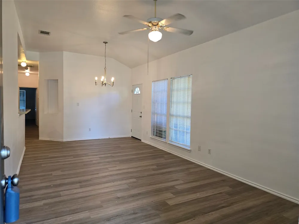 8701 Weiser Drive #B Austin, TX 78729