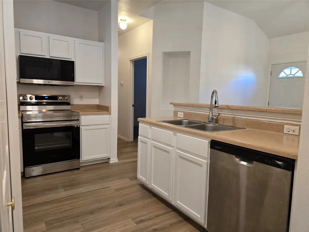 8701 Weiser Drive #B Austin, TX 78729