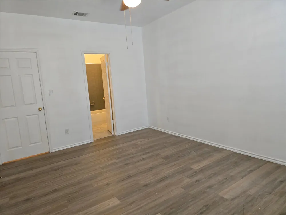 8701 Weiser Drive #B Austin, TX 78729