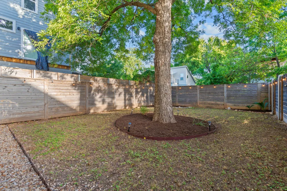 3133 Govalle Avenue #B Austin, TX 78702