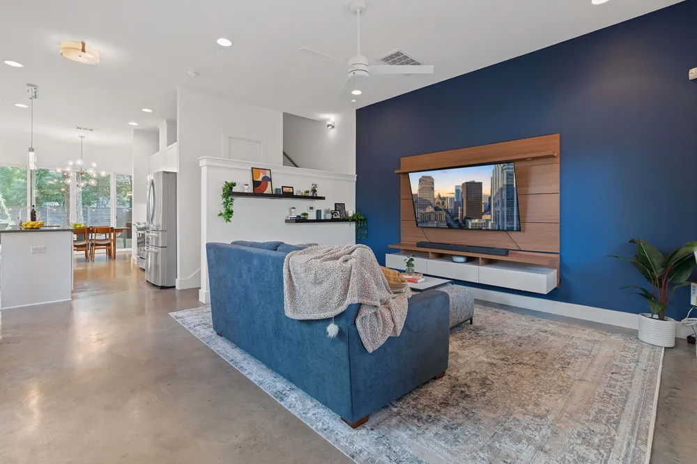 3133 Govalle Avenue #B Austin, TX 78702