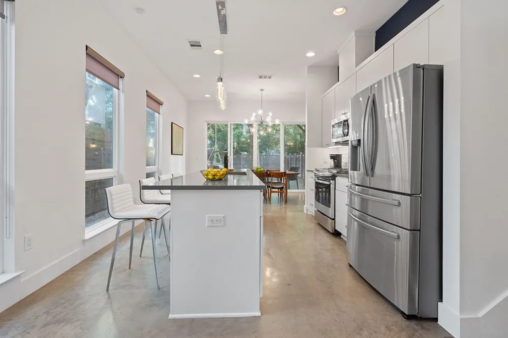 3133 Govalle Avenue #B Austin, TX 78702