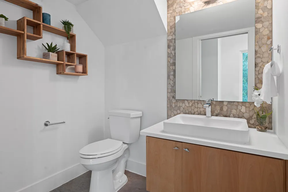 3133 Govalle Avenue #B Austin, TX 78702