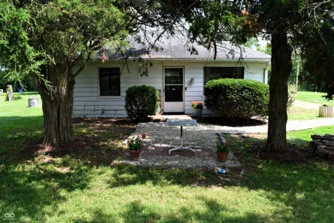 1667 S County Road 150 E