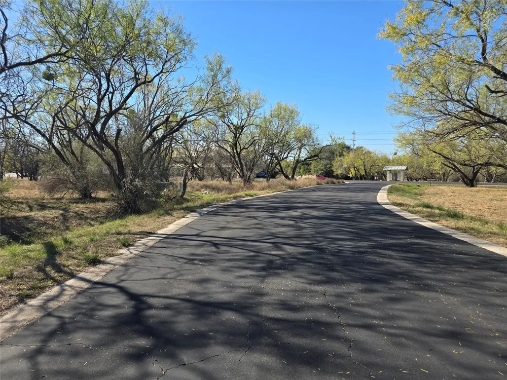 101 Springfield Drive Horseshoe Bay, TX 78657