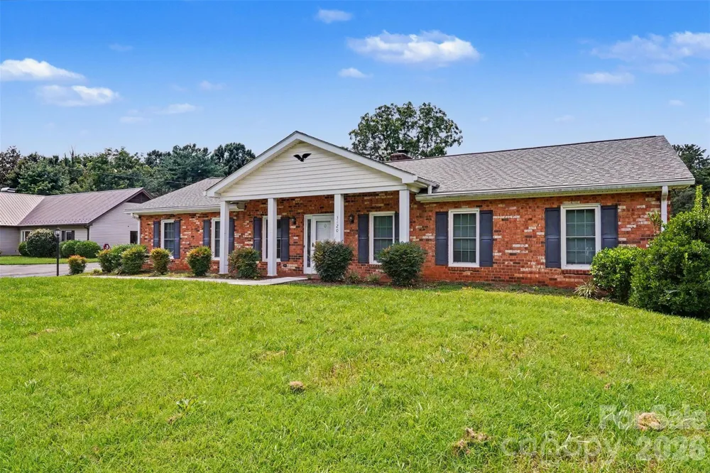 3120 Middlebrook Drive Clemmons, NC 27012