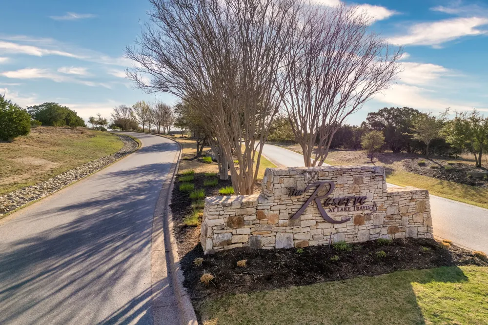 19517 Flying J Boulevard #2 Spicewood, TX 78669