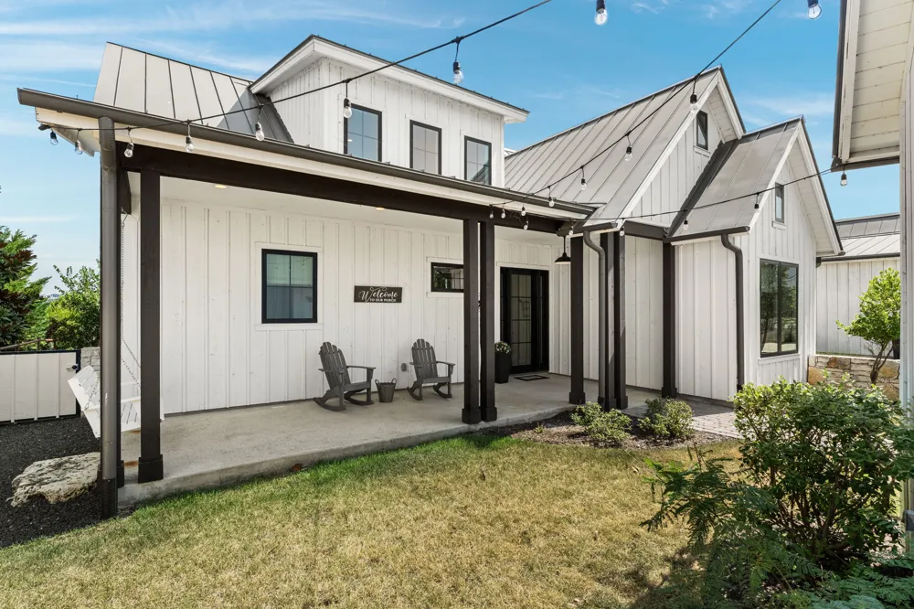 19517 Flying J Boulevard #2 Spicewood, TX 78669