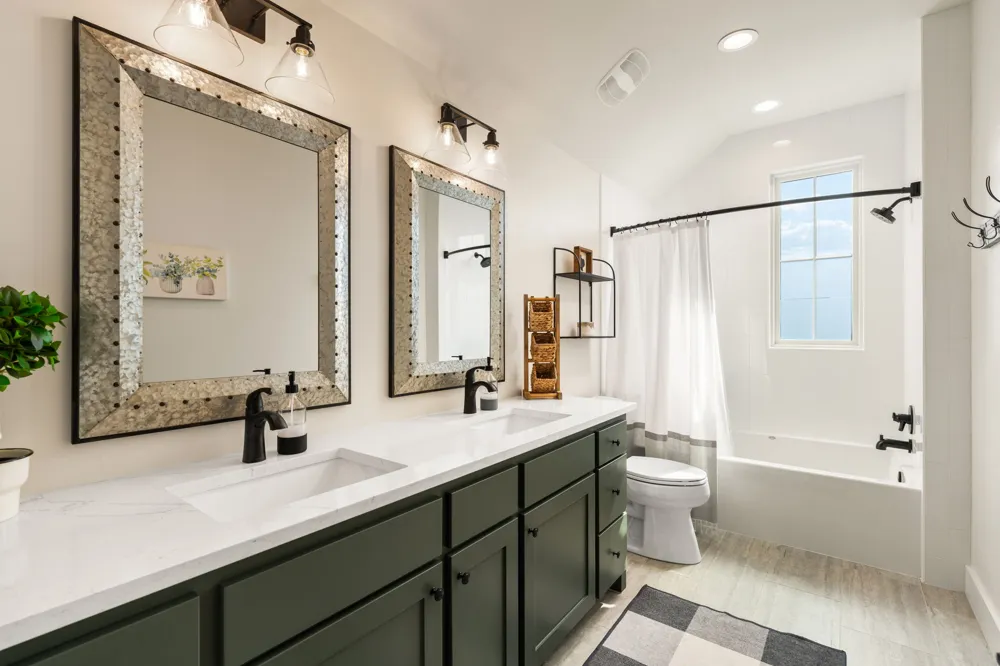 19517 Flying J Boulevard #2 Spicewood, TX 78669