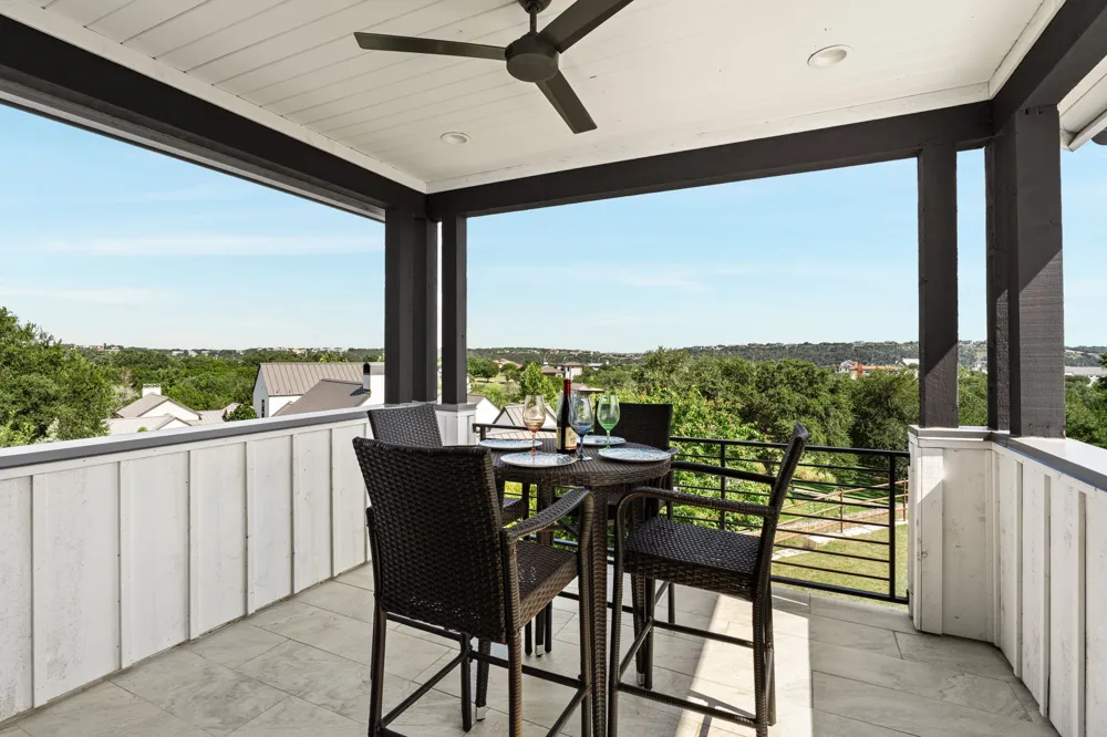 19517 Flying J Boulevard #2 Spicewood, TX 78669