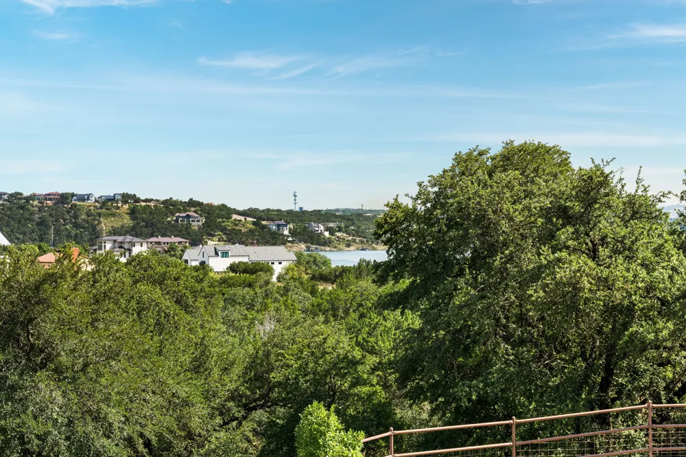 19517 Flying J Boulevard #2 Spicewood, TX 78669