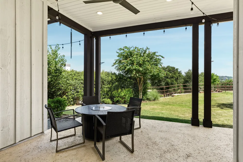19517 Flying J Boulevard #2 Spicewood, TX 78669