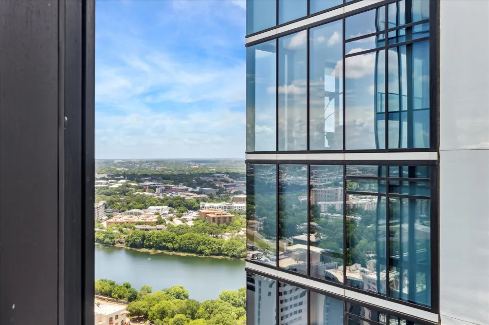 610 Davis Street #2906 Austin, TX 78701