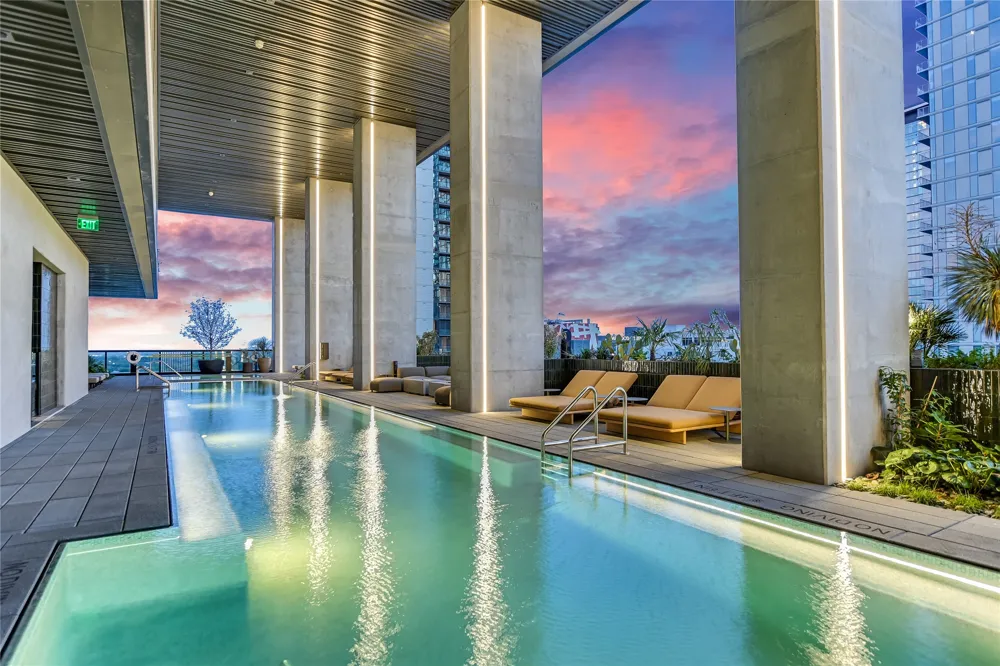 610 Davis Street #2906 Austin, TX 78701