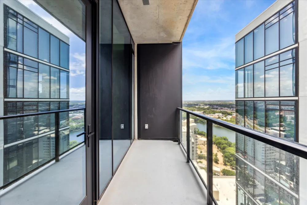 610 Davis Street #2906 Austin, TX 78701