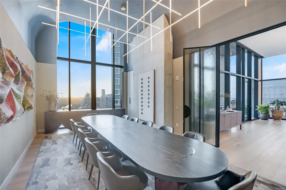 610 Davis Street #2906 Austin, TX 78701