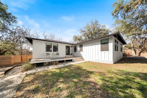 7702 Wynne Lane