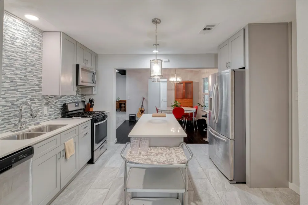 5502 Burgundy Drive Austin, TX 78724