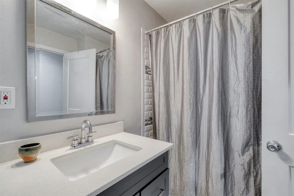 5502 Burgundy Drive Austin, TX 78724
